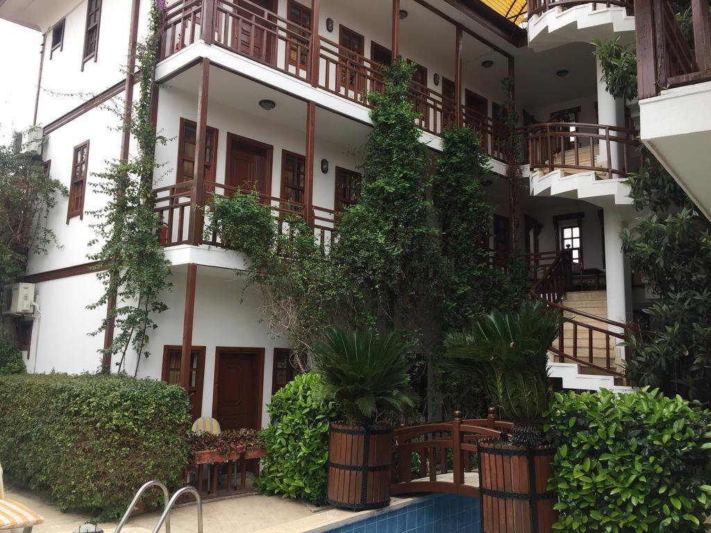 Hotel Karyatit Kaleici อันตัลยา ภายนอก รูปภาพ